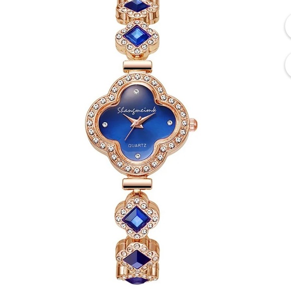 Women’s Quartz Goldtone and Blue 4 Leaf Clover Bracelet Watch NIB - Picture 3 of 4